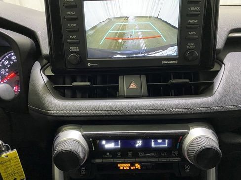 Certified 2021 Toyota RAV4 LE w/ Carpet Mat Package (TMS) image 18