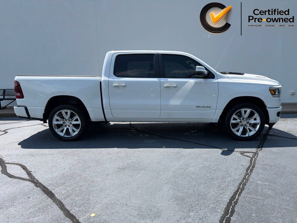 Used 2024 RAM 1500 Laramie AWD/4WD image 8