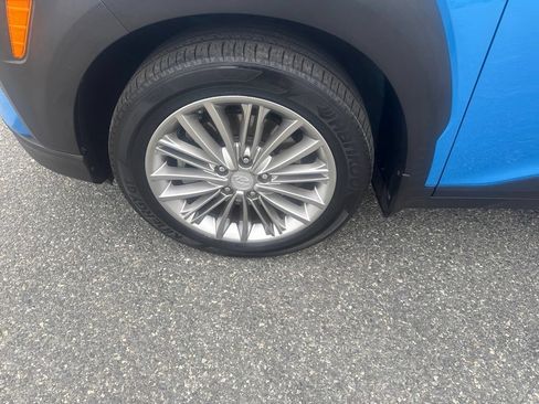 Used 2019 Hyundai Kona SEL w/ SEL Tech Package 02 AWD/4WD image 9