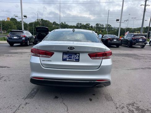 Used 2017 Kia Optima LX FWD image 4