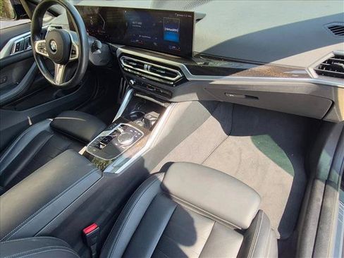 Used 2024 BMW M440i Coupe RWD image 20