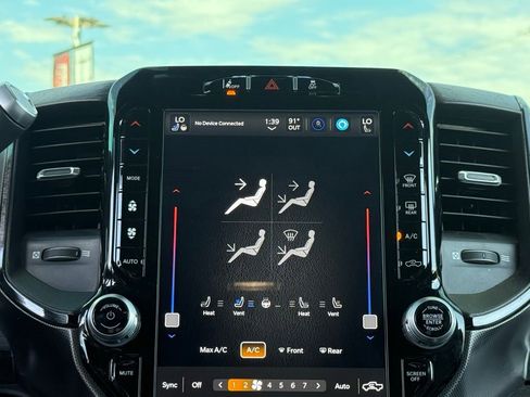 Certified 2022 RAM 2500 Limited image 31