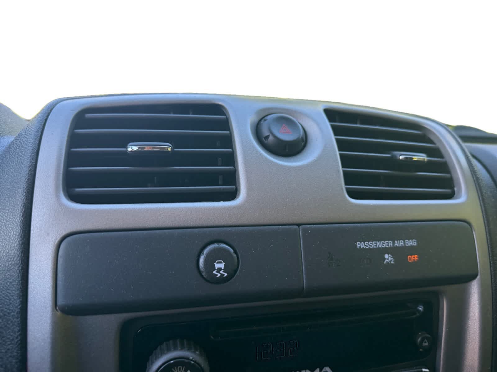 Used 2010 Chevrolet Colorado LT RWD image 16