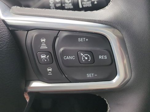 Used 2025 Jeep Wrangler Unlimited Sahara w/ Safety Group image 27