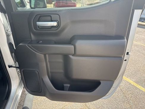 Used 2021 Chevrolet Silverado 1500 LT AWD/4WD image 14