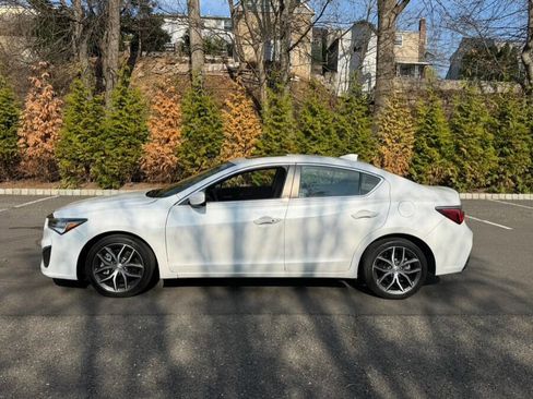 Used 2019 Acura ILX image 5