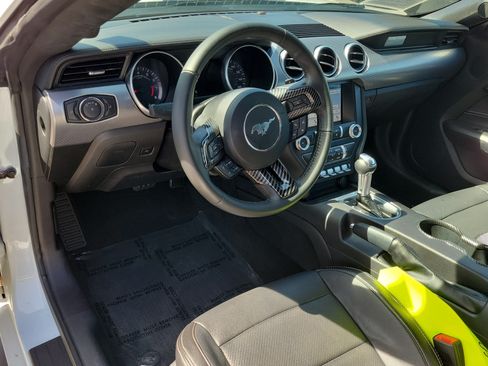 Used 2019 Ford Mustang Coupe w/ Equipment Group 101A RWD image 14