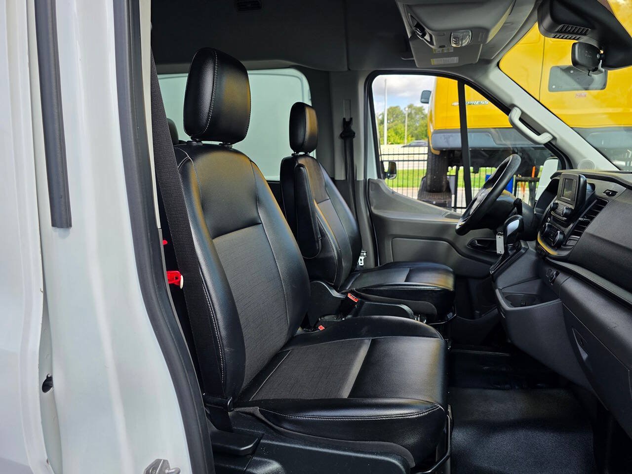 Used 2020 Ford Transit 350 XL RWD image 9