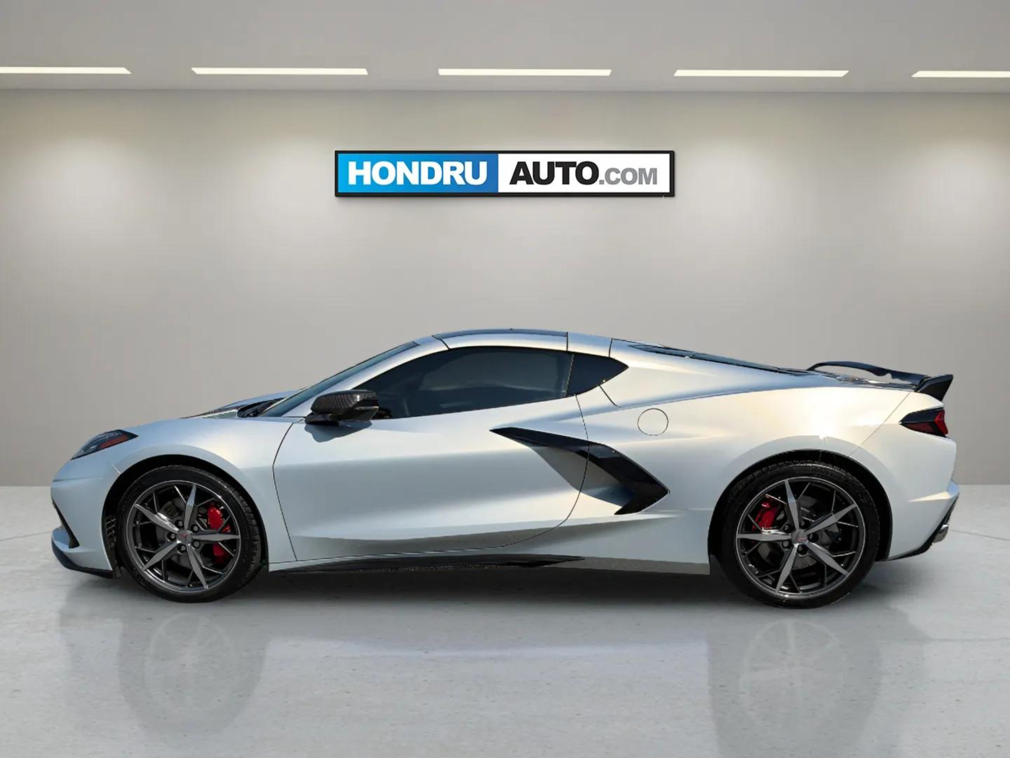 Used 2021 Chevrolet Corvette Stingray Premium Cpe w/ Z51 Performance Package RWD image 11
