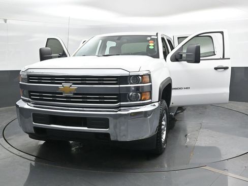 Used 2015 Chevrolet Silverado 2500 W/T AWD/4WD image 35
