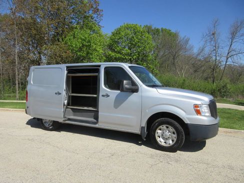 Used 2016 Nissan NV 2500 SV RWD image 15