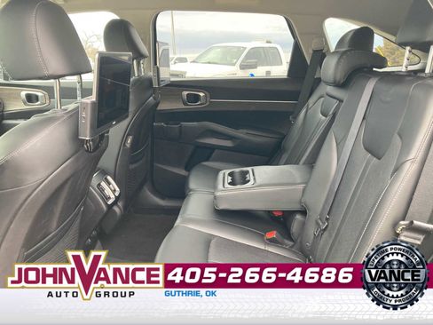 Used 2022 Kia Sorento S image 5