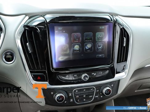 Used 2018 Chevrolet Traverse Premier AWD/4WD image 25