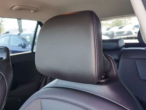 Certified 2024 Kia Niro EX FWD image 24