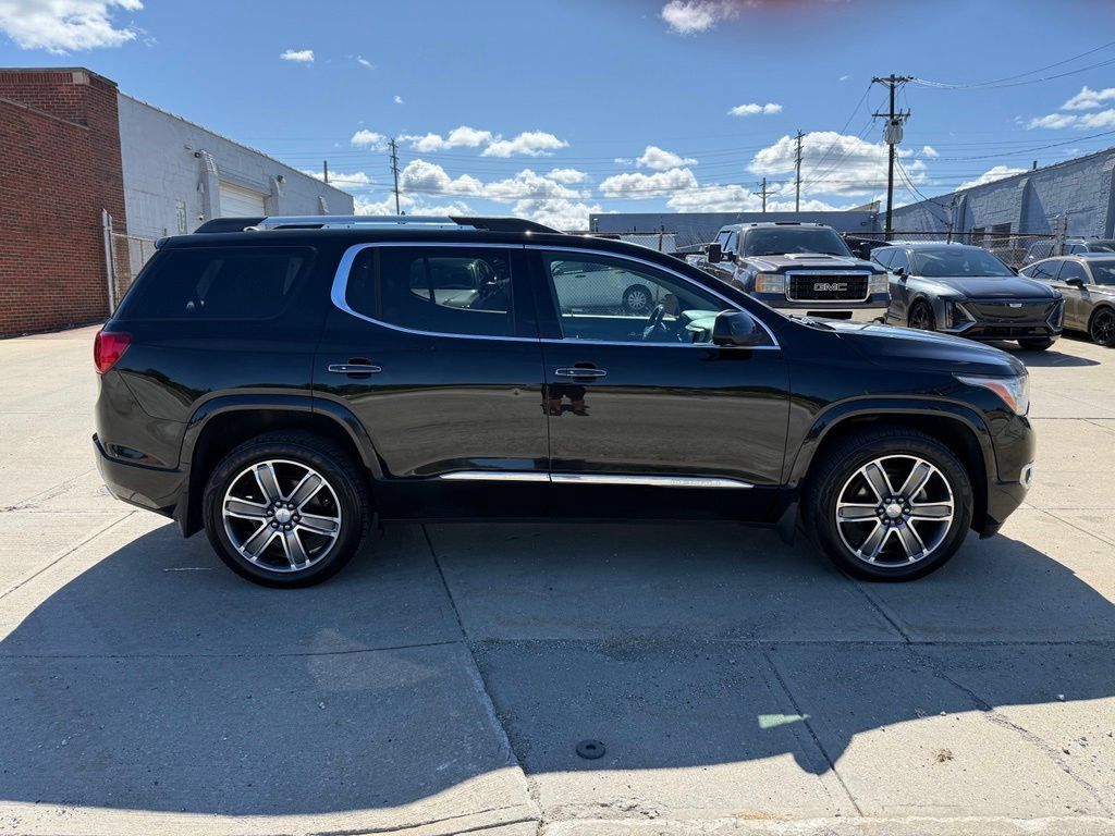Used 2019 GMC Acadia Denali w/ Technology Package AWD/4WD image 5