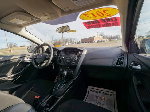 Used 2017 Ford Focus SE image 15