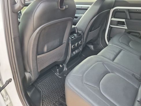 Certified 2023 Land Rover Defender 110 SE AWD/4WD image 18
