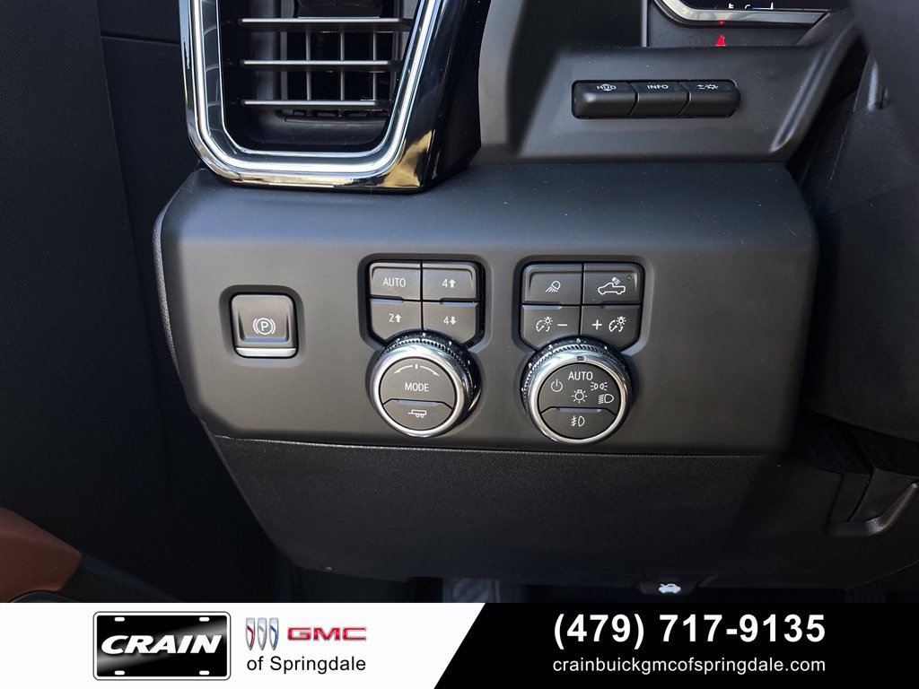 Used 2026 GMC Sierra 2500 Denali Ultimate w/ LPO, Black Badging Package AWD/4WD image 12