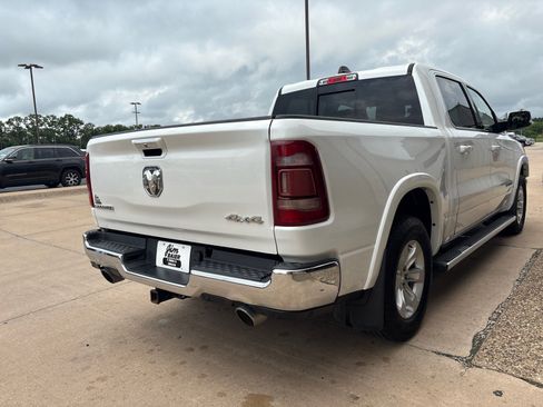 Used 2019 RAM 1500 Laramie AWD/4WD image 11