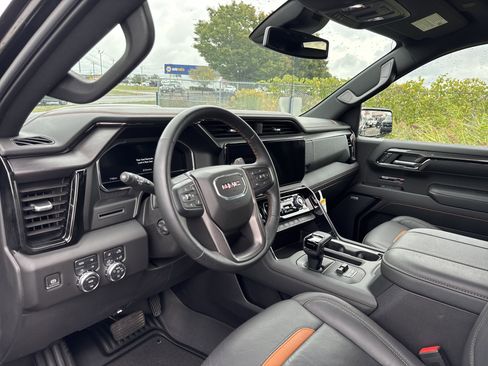 Used 2024 GMC Sierra 1500 AT4 w/ AT4 Premium Package image 19