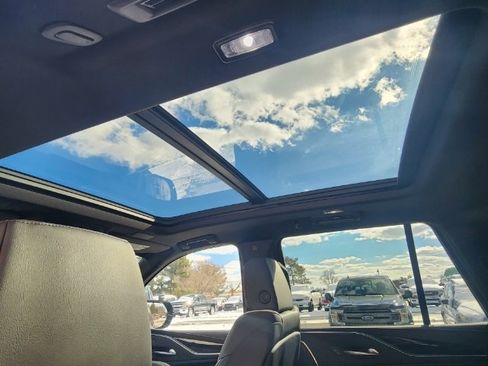 Used 2022 Cadillac Escalade Sport w/ Touring Package image 25