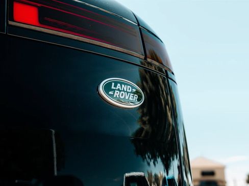Used 2023 Land Rover Range Rover Sport SE Dynamic AWD/4WD image 17