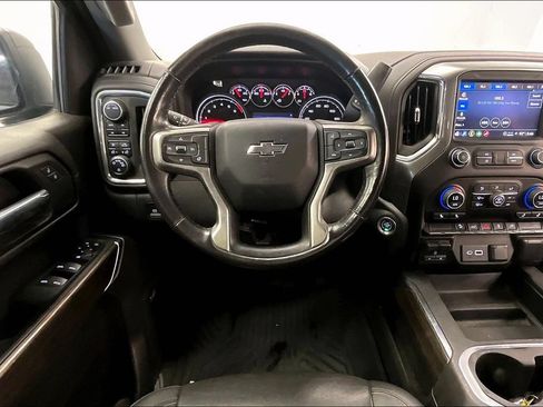 Used 2022 Chevrolet Silverado 1500 LT Trail Boss w/ Convenience Package II AWD/4WD image 4