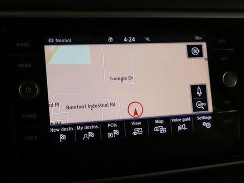 Used 2020 Volkswagen Atlas Cross Sport SEL R-Line AWD/4WD image 37
