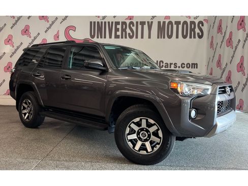 Used 2020 Toyota 4Runner TRD Off-Road AWD/4WD image 2