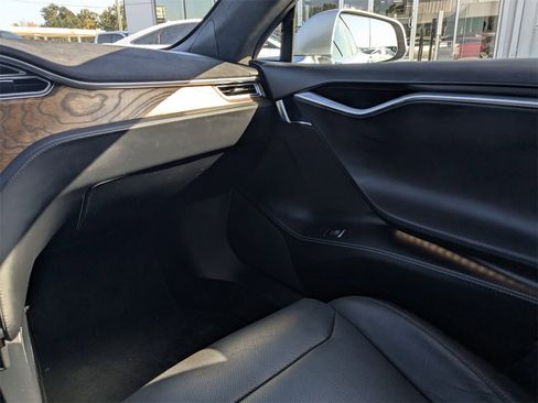 Used 2017 Tesla Model S 75 image 14