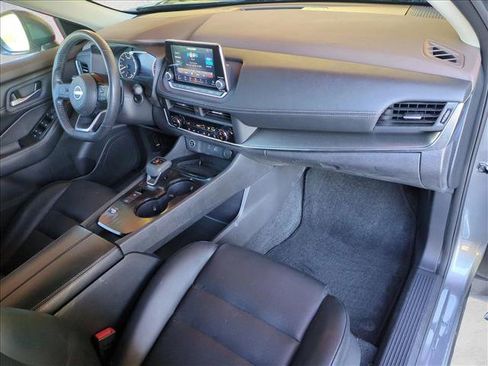 Used 2023 Nissan Rogue SV w/ SV Premium B Package image 21