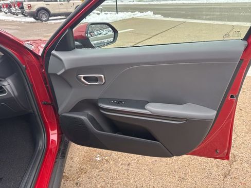 New 2025 Kia K4 LXS image 15