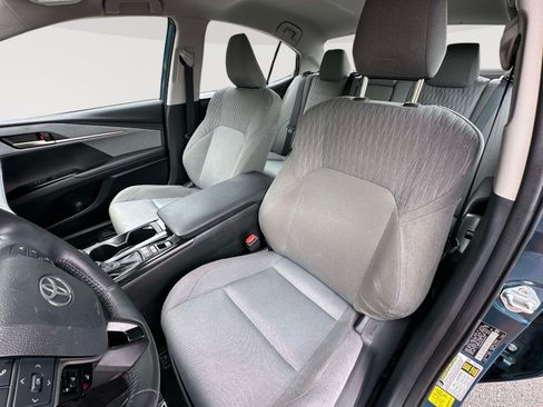 Used 2025 Toyota Camry LE w/ Convenience Package FWD image 20