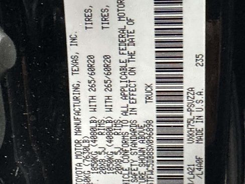 New 2025 Toyota Tundra Platinum image 33