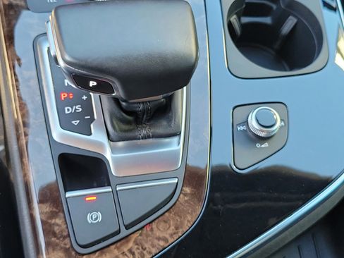 Used 2019 Audi Q7 3.0T Premium Plus w/ Premium Plus Package image 24