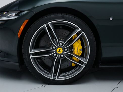 Certified 2025 Ferrari Roma Spider RWD image 44