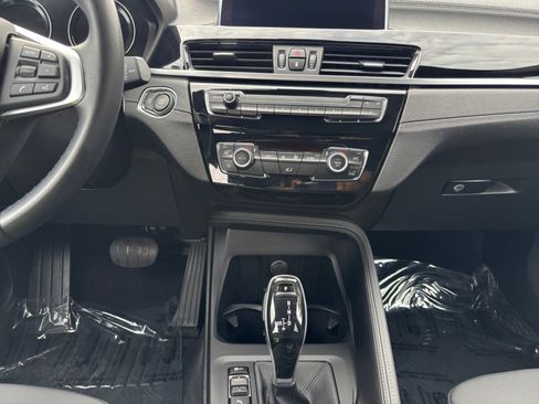 Used 2023 BMW X2 sDrive28i w/ Convenience Package image 11