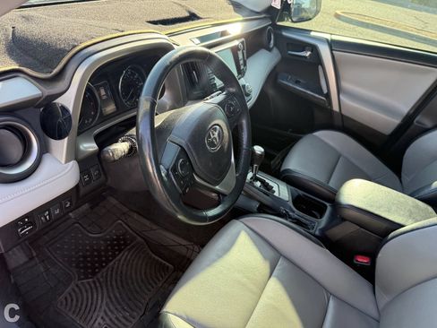 Used 2018 Toyota RAV4 Platinum AWD/4WD image 18