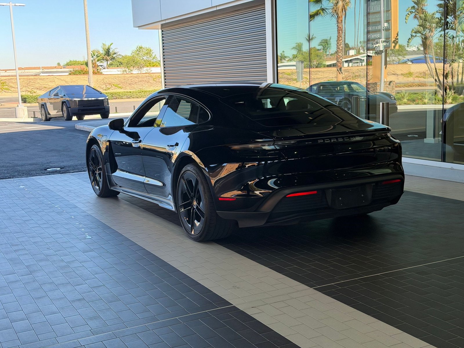 Certified 2025 Porsche Taycan w/ Premium Package RWD image 11