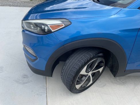 Used 2017 Hyundai Tucson Limited AWD/4WD image 11