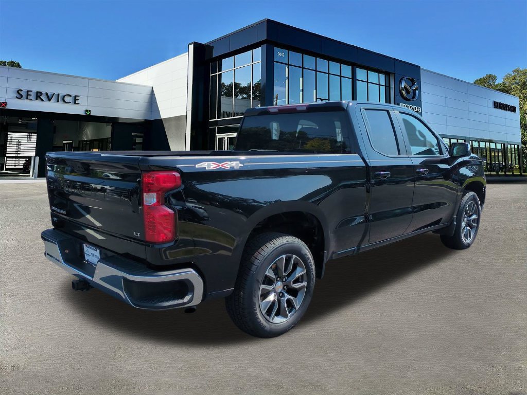 Used 2023 Chevrolet Silverado 1500 LT AWD/4WD image 4