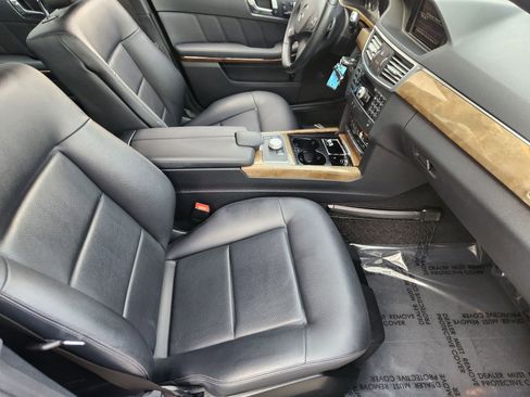 Used 2011 Mercedes-Benz E 350 BlueTEC Sedan image 14