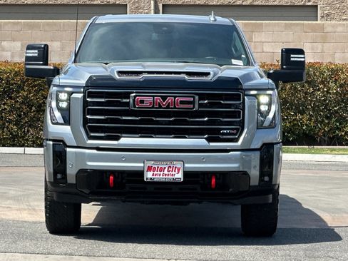 Certified 2025 GMC Sierra 2500 AT4 AWD/4WD image 9