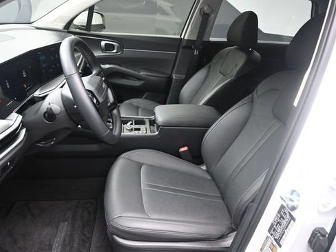Used 2026 Kia Sorento S FWD image 18