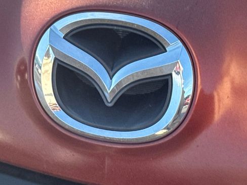 Used 2010 MAZDA MAZDA3 i Touring image 16