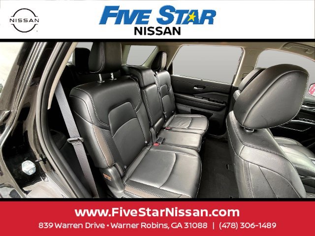 Used 2024 Nissan Pathfinder SL FWD image 26