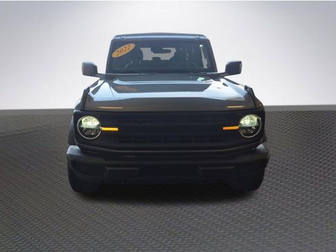 Used 2022 Ford Bronco 4-Door image 3