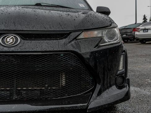 Used 2015 Scion tC image 9