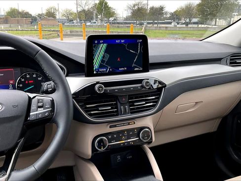 Certified 2022 Ford Escape SEL image 6