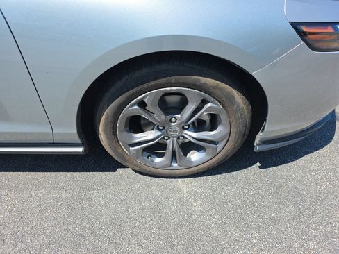 Certified 2024 Honda Accord EX image 9